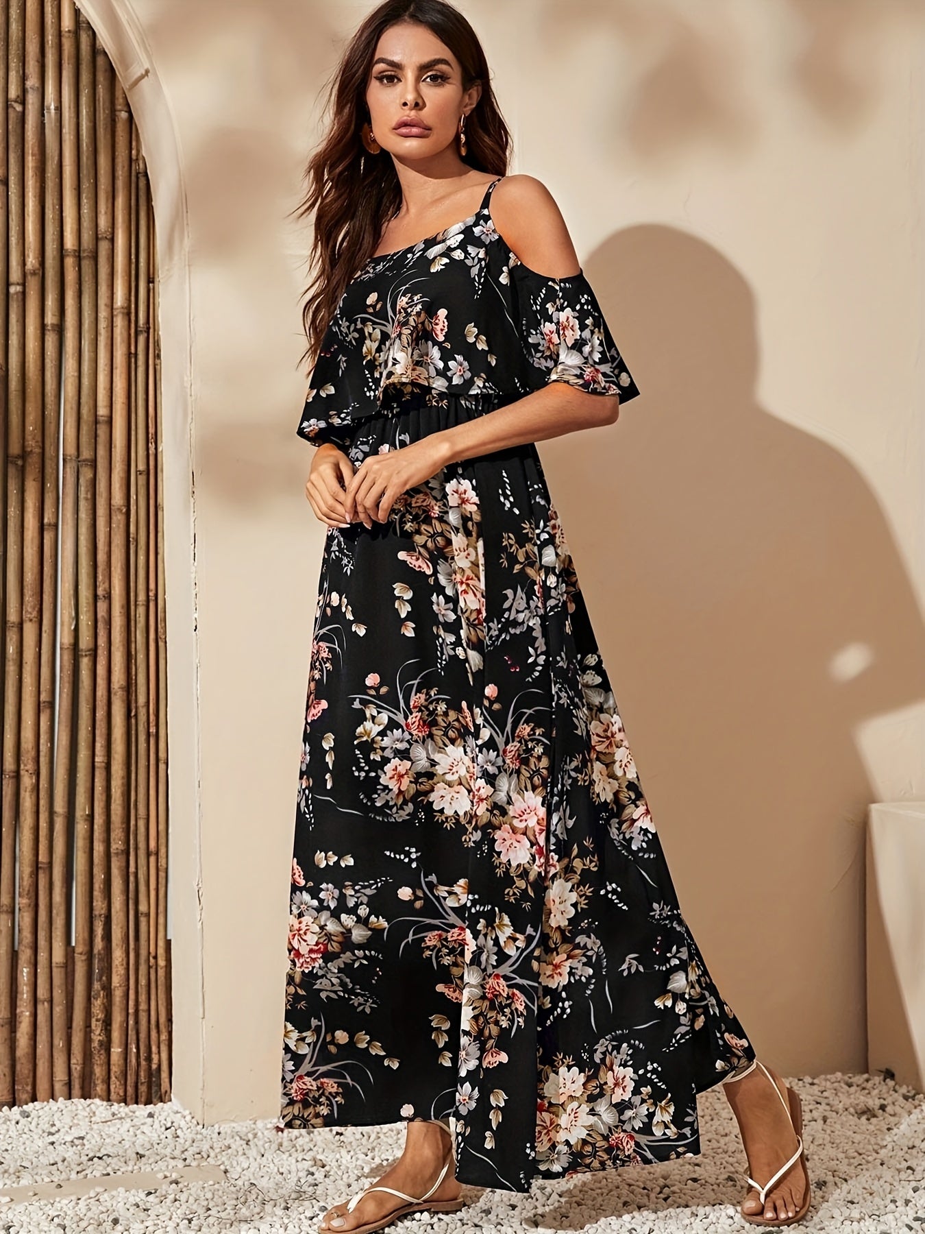 Women's Elegant Strappy Floral Print Off-the-Shoulder Maxi Dress - Stylish Summer Party DressWomen's Elegant Strappy Floral Print Off-the-Shoulder Maxi Dress - Stylish Summer Party Dress
